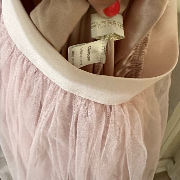 Hipster Row Pink Tulle Skirt - Picture 4 of 4